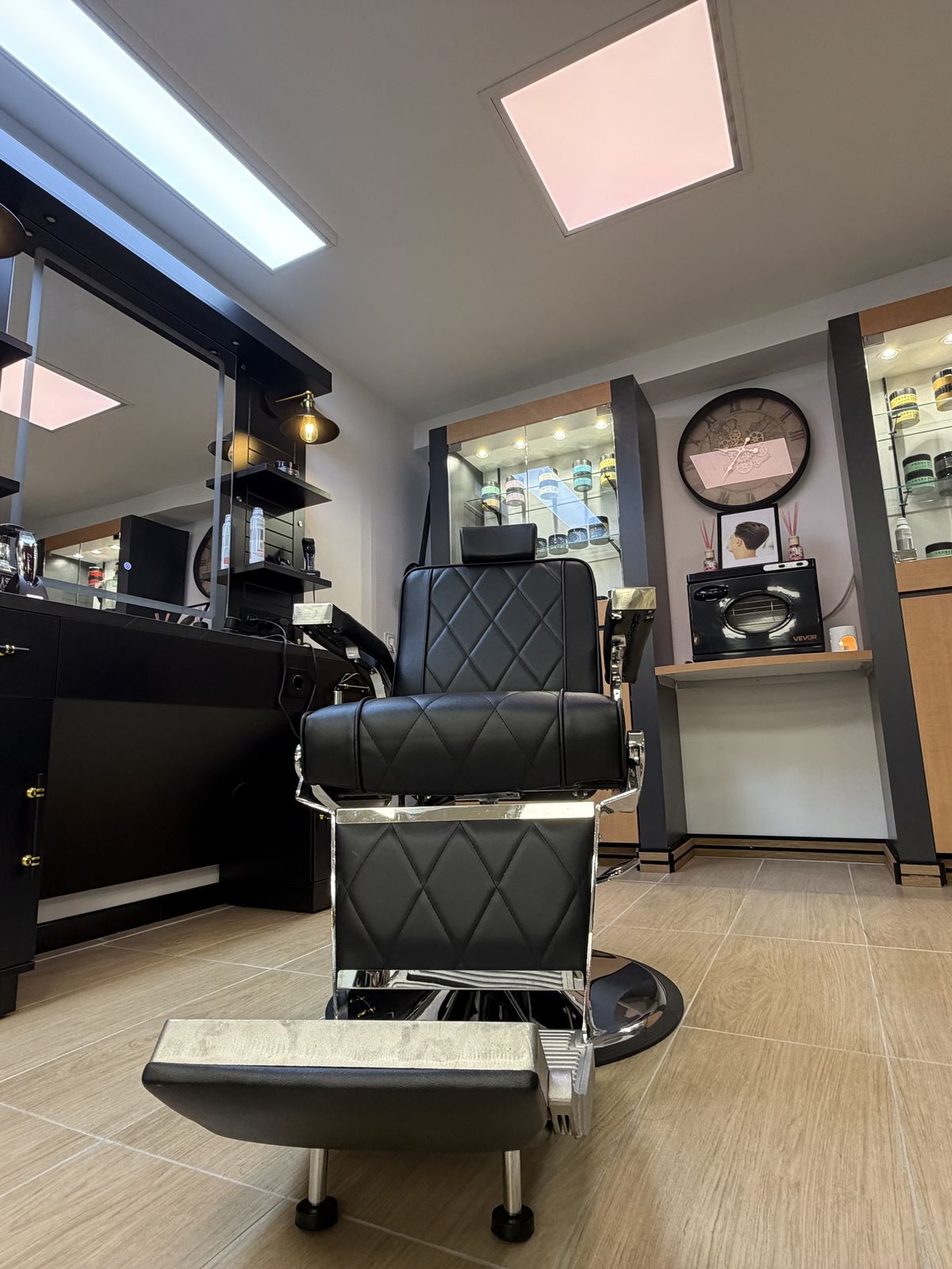 Fauteuil de barbier du salon Richi Coiffure